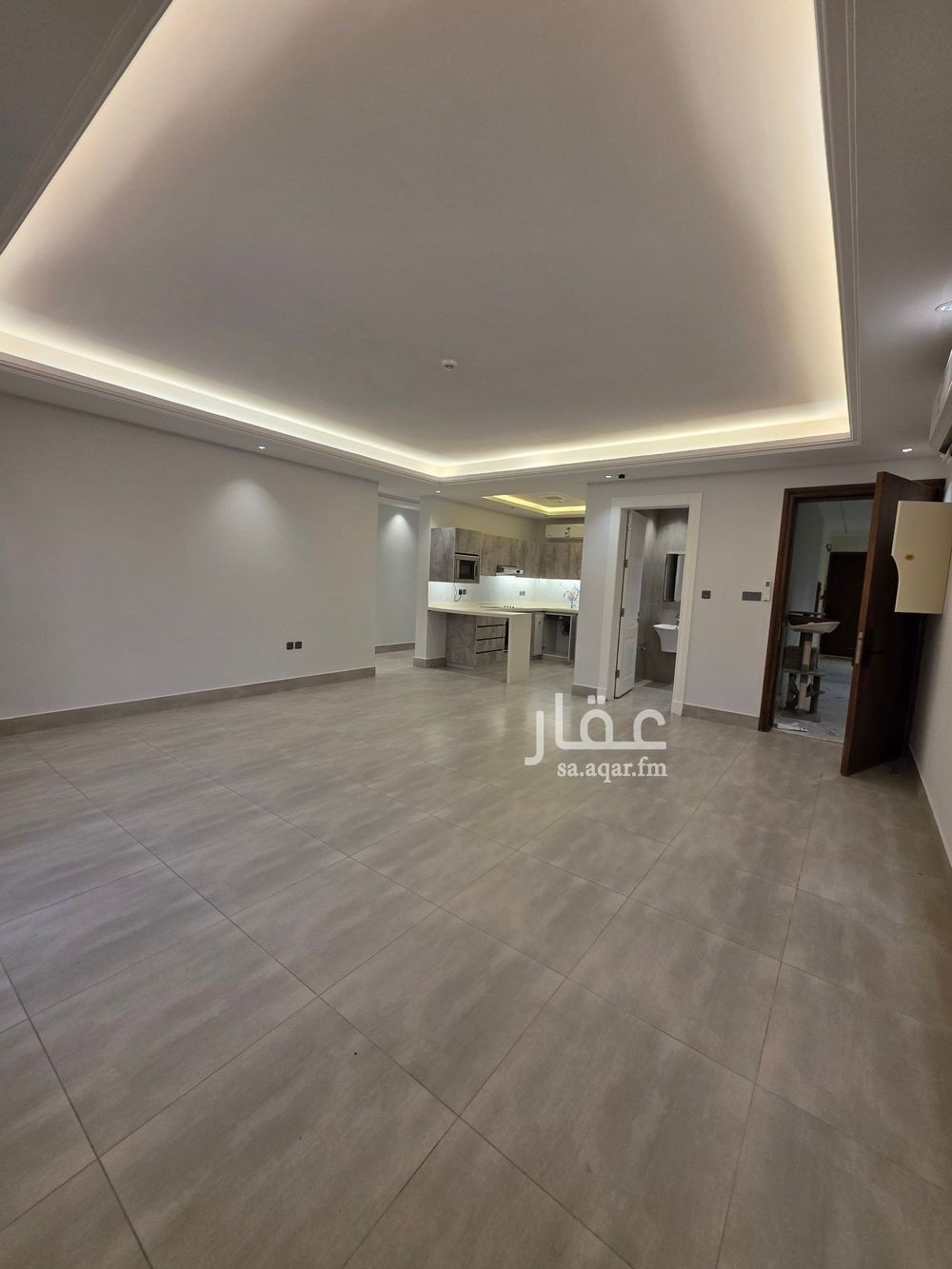 3 bedroom apartment in Al Malqa 8