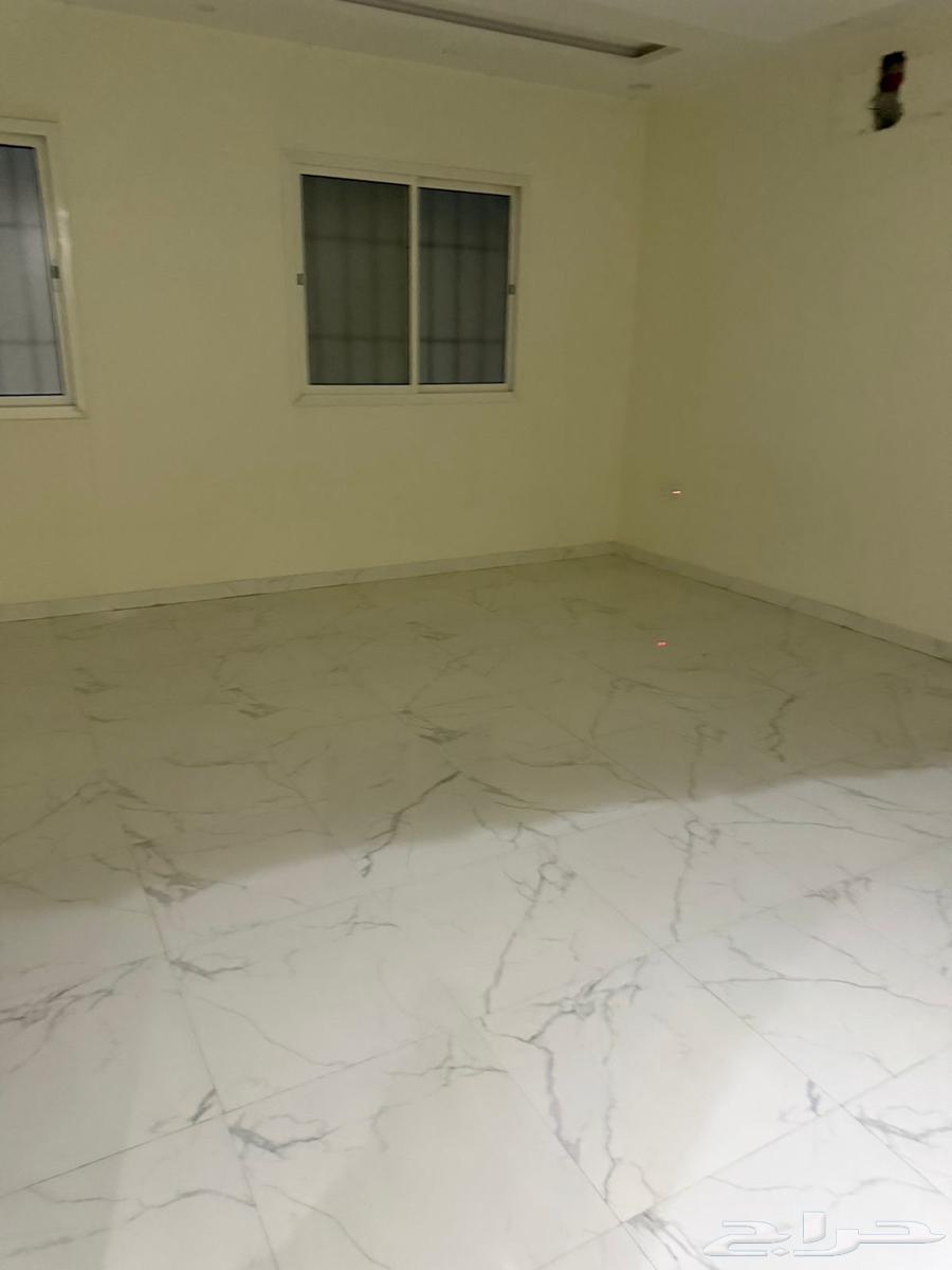 فيلا 5 غرف في الخليج 14