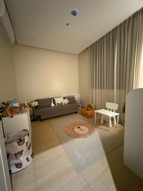 شقة 3 غرف في النخيل 2