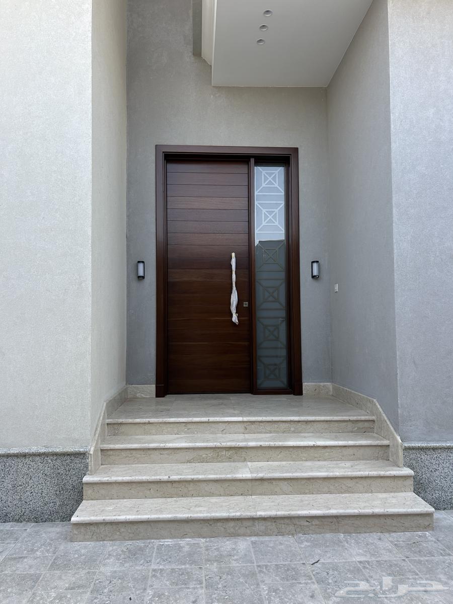 فيلا 6 غرف في الشراع 2