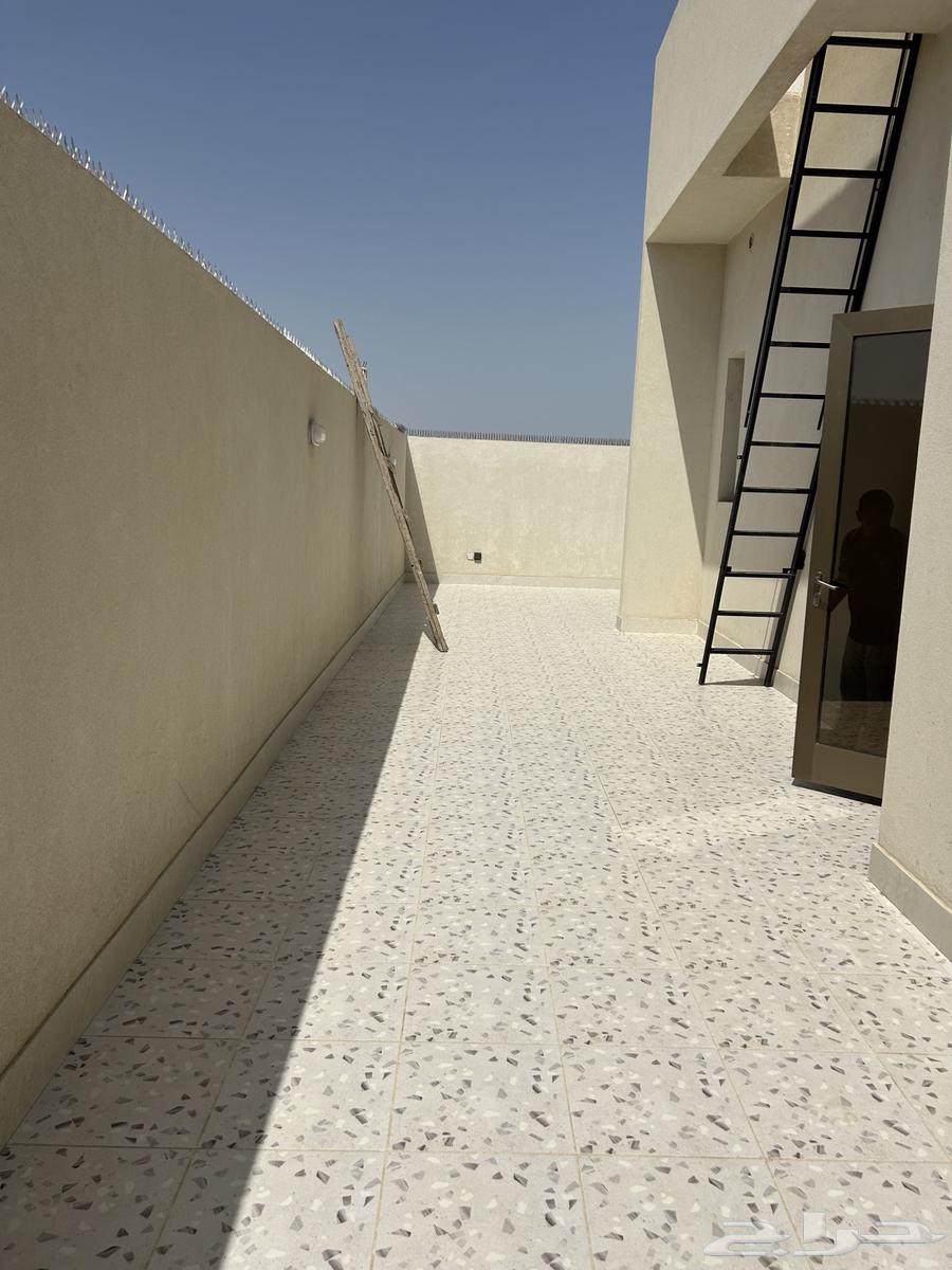 فيلا 6 غرف في الشراع 6