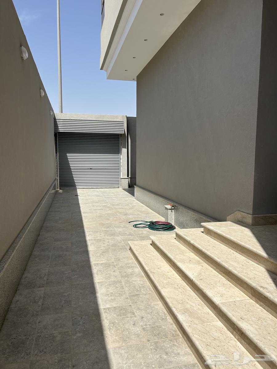 فيلا 6 غرف في الشراع 7