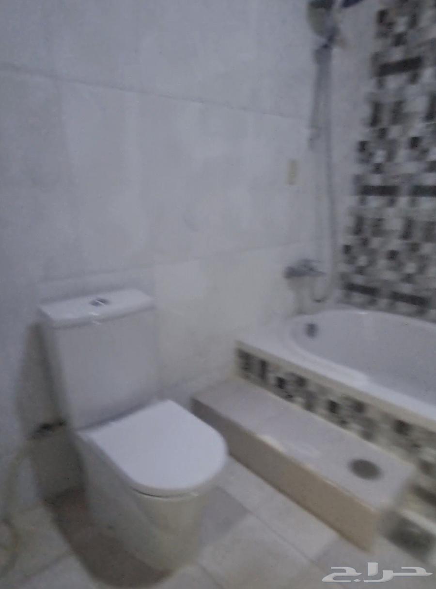 شقة 5 غرف في بدر 8