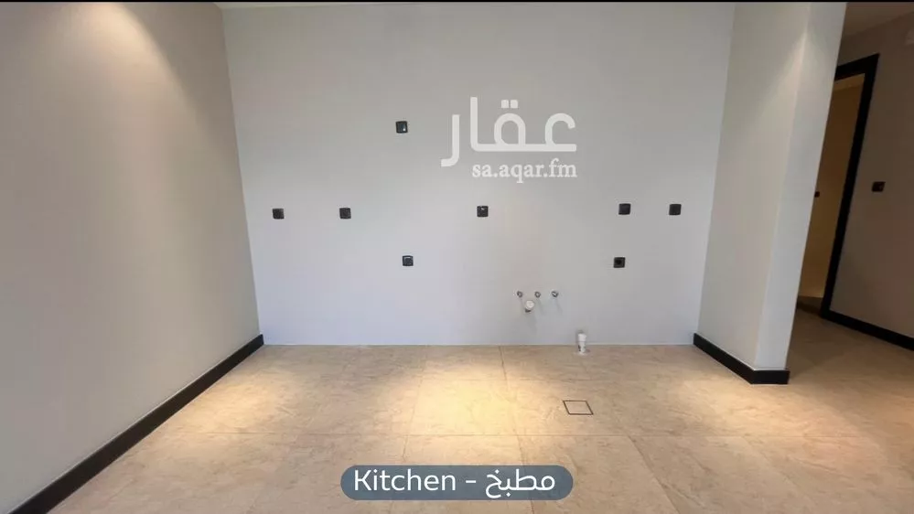 شقة 3 غرف في العارض 10