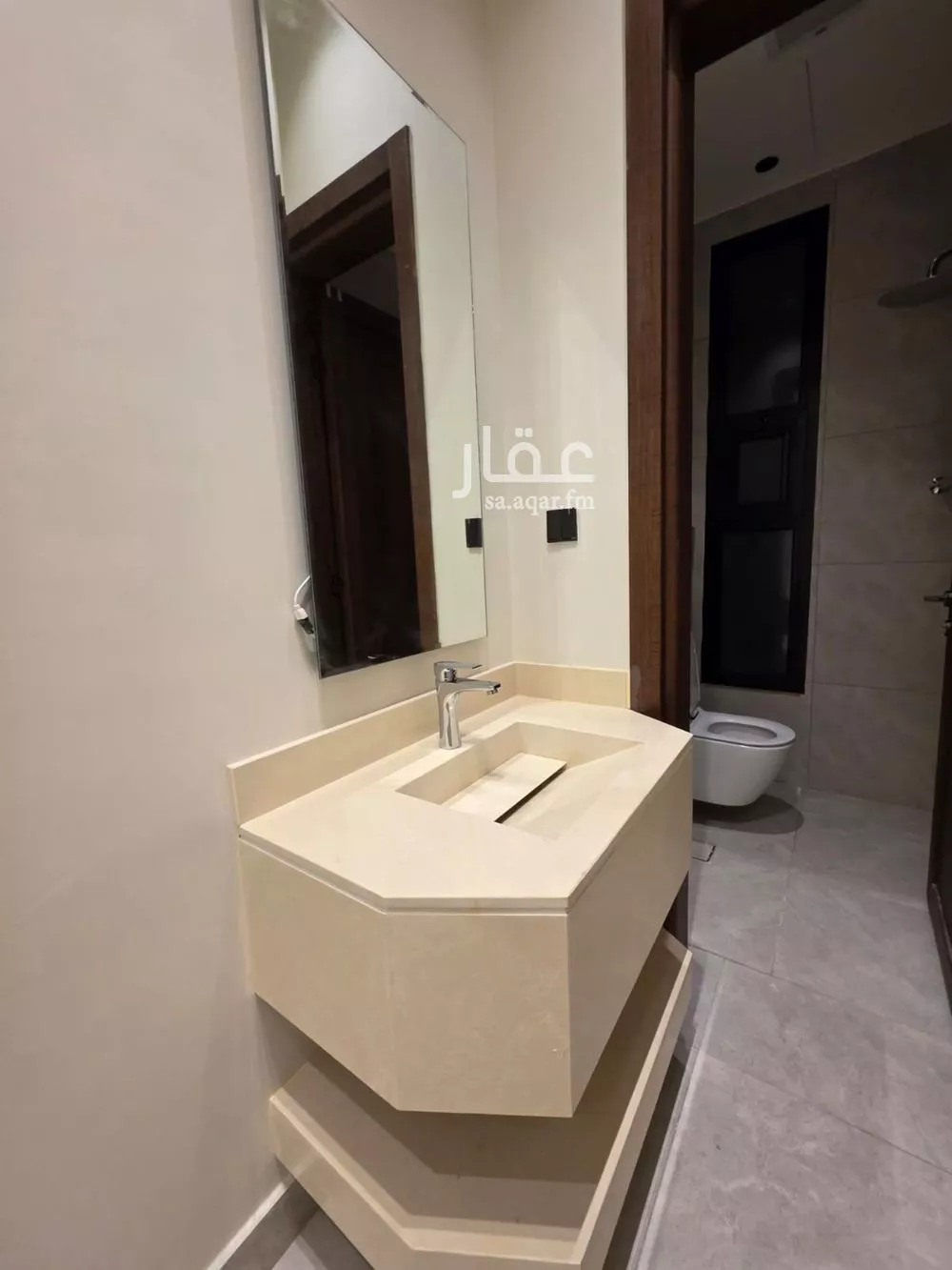 شقة 4 غرف في الملك فيصل 15