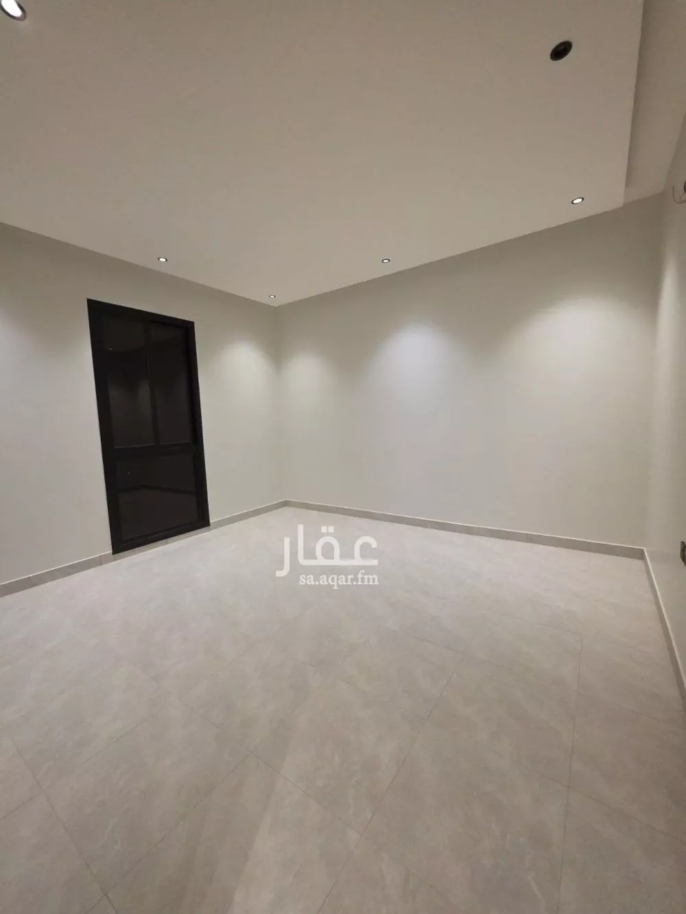 شقة 4 غرف في الملك فيصل 8