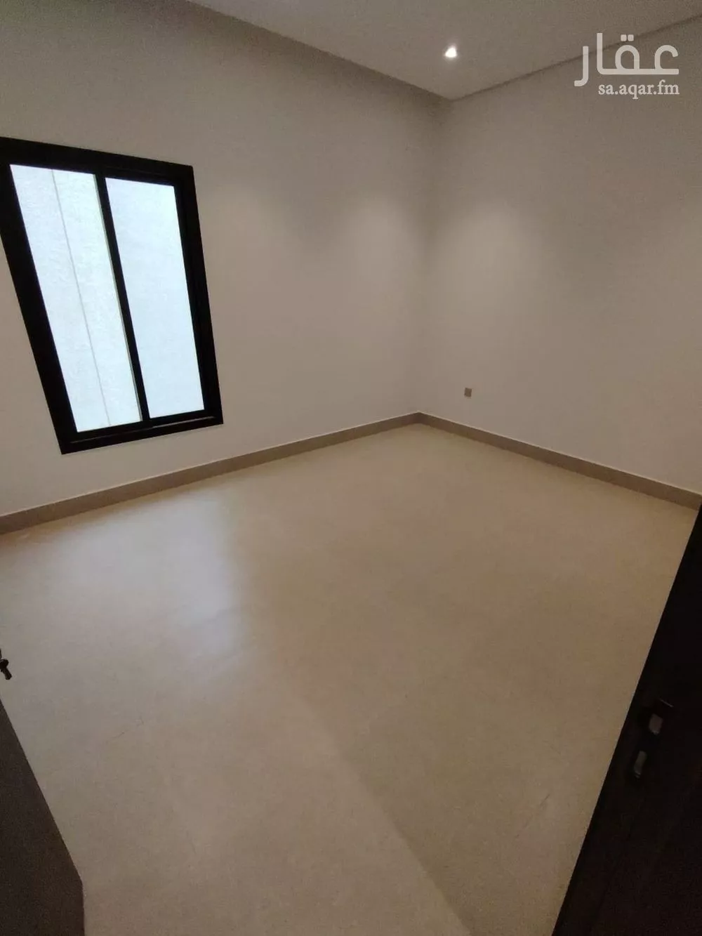 فيلا 4 غرف في الرمال 7