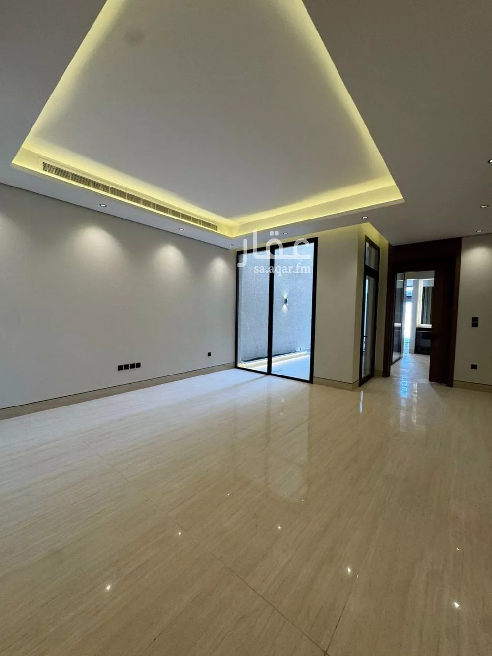 5 bedroom villa in Al Narjis 2