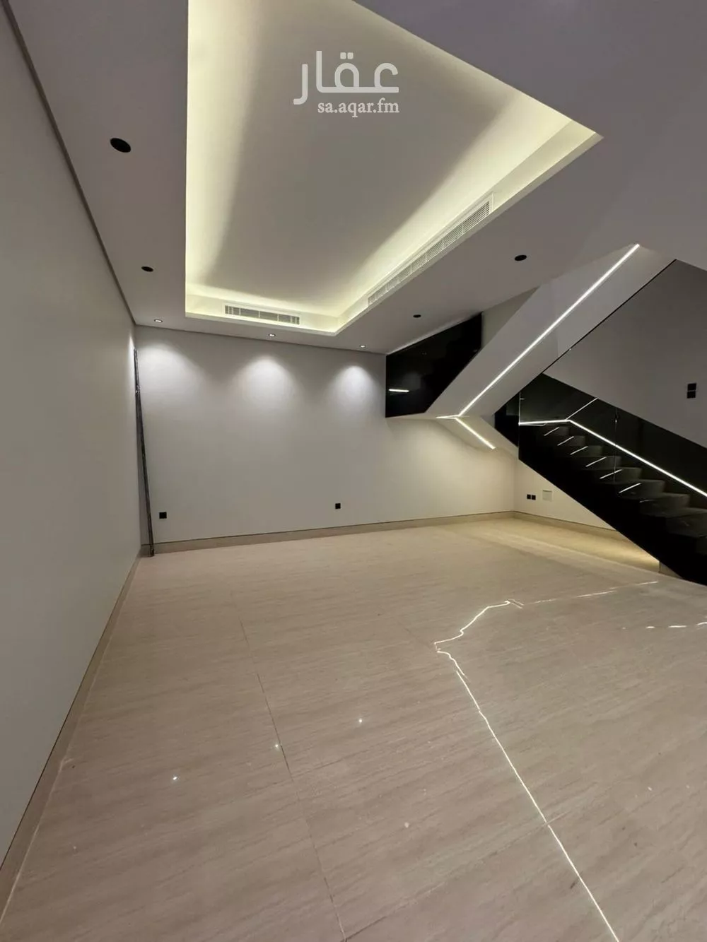 5 bedroom villa in Al Narjis 13