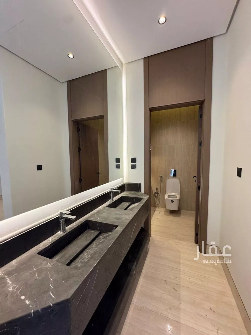 5 bedroom villa in Al Narjis 16