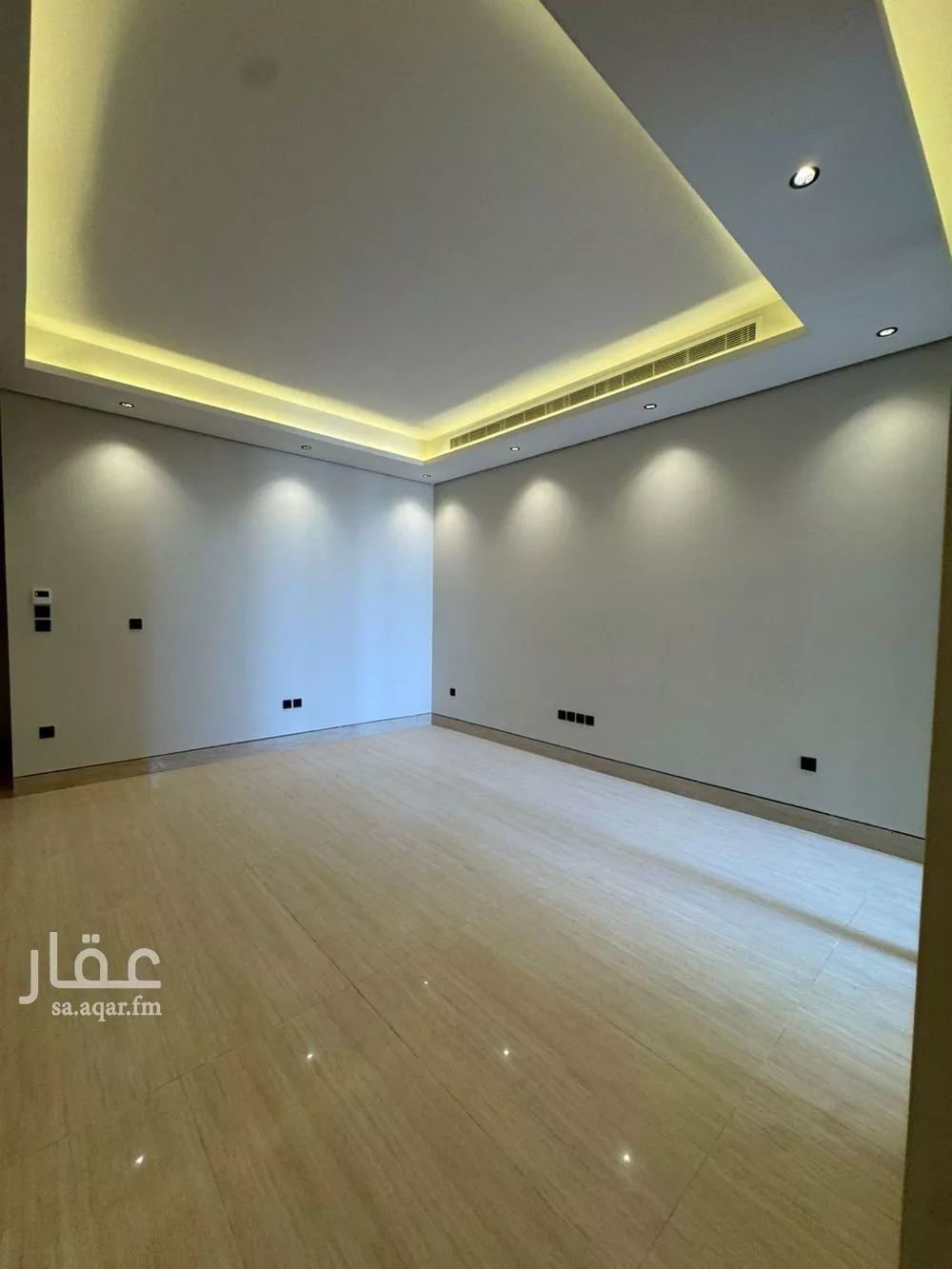 5 bedroom villa in Al Narjis 17