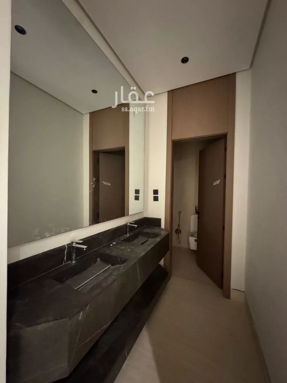 5 bedroom villa in Al Narjis 22