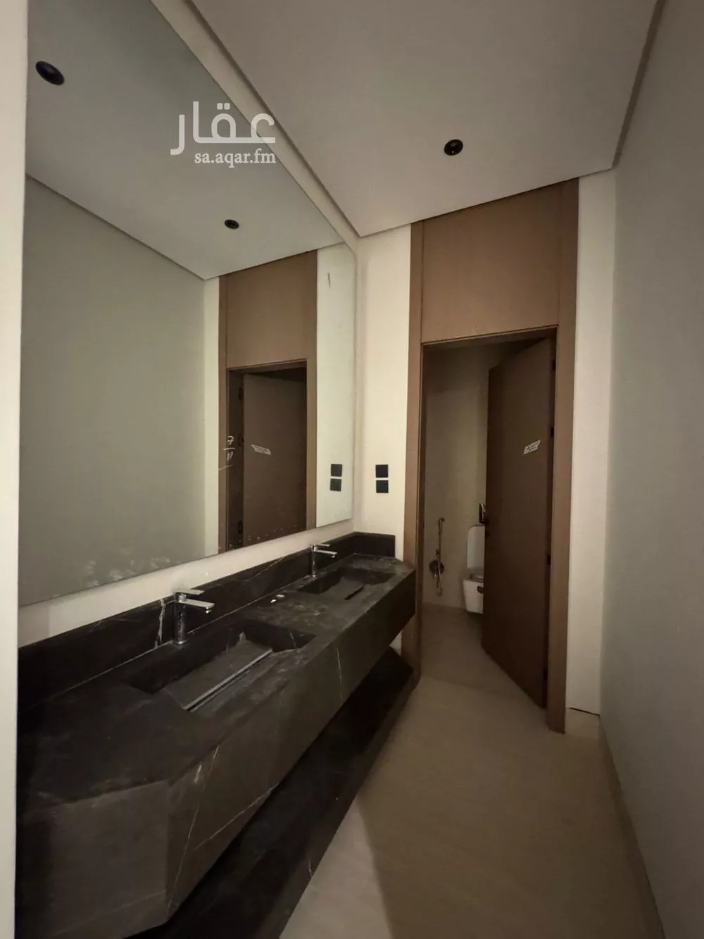 5 bedroom villa in Al Narjis 6