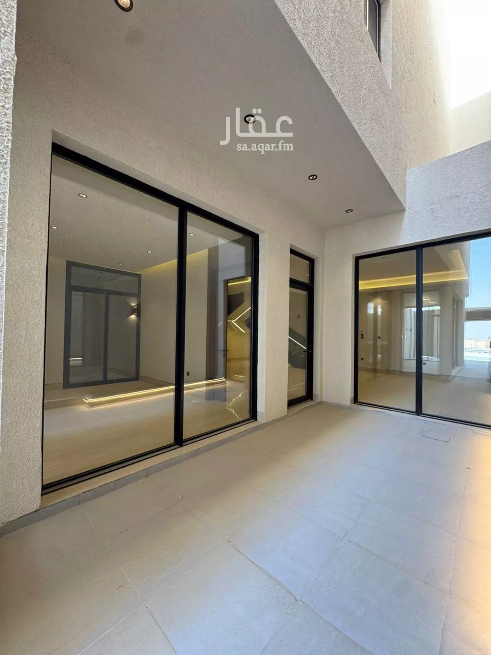 5 bedroom villa in Al Narjis 10