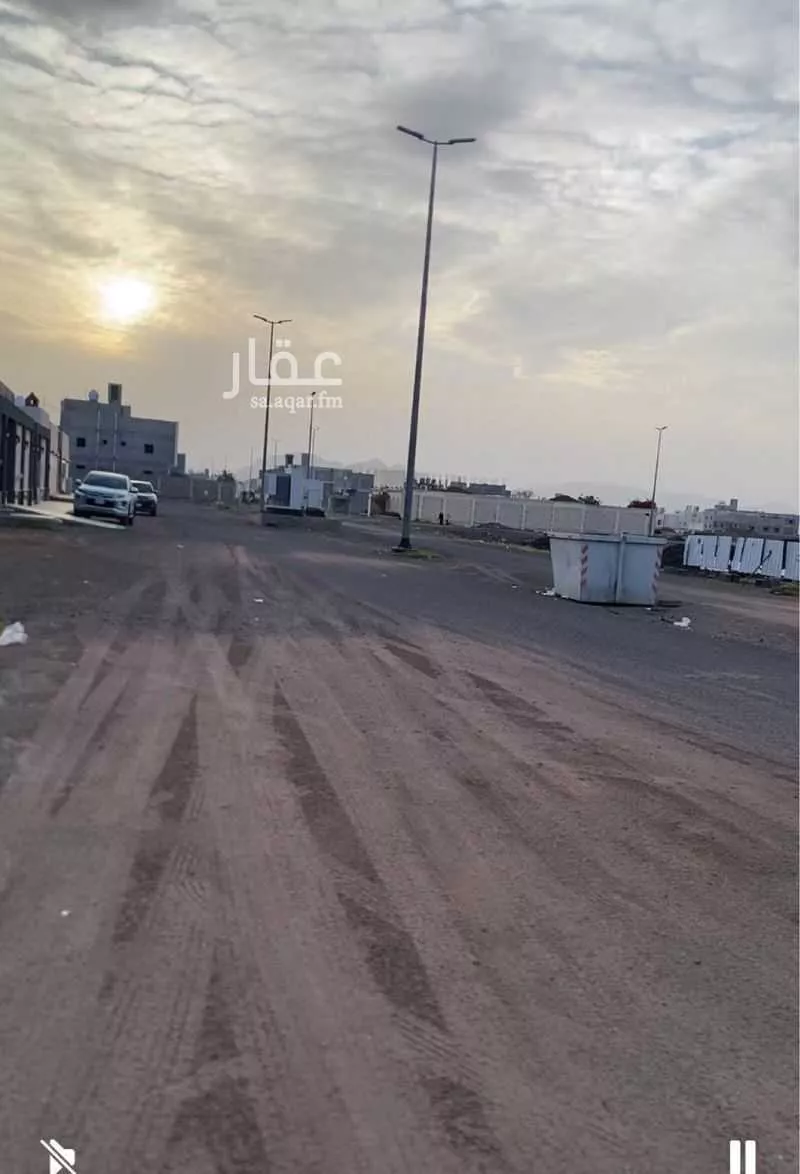 أرض 800 م² في السكب 4