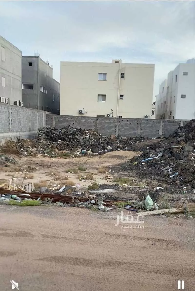 أرض 800 م² في السكب 7