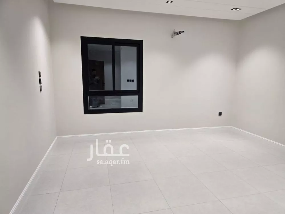 4 bedroom apartment in Al Salamah 8