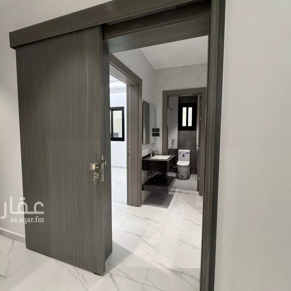 4 bedroom apartment in Al Salamah 9