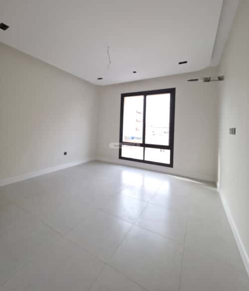 شقة 3 غرف في النعيم 5