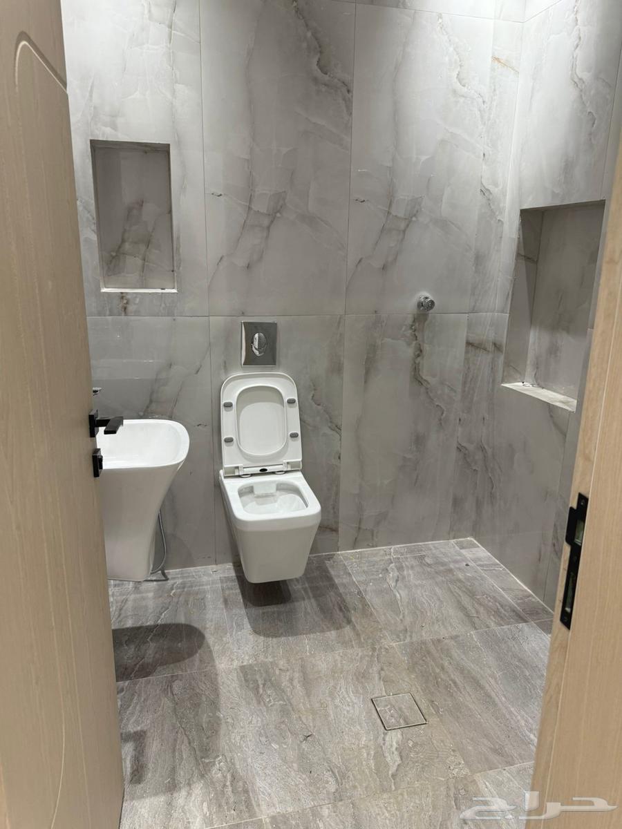 6 bedroom villa in Al Salam 20