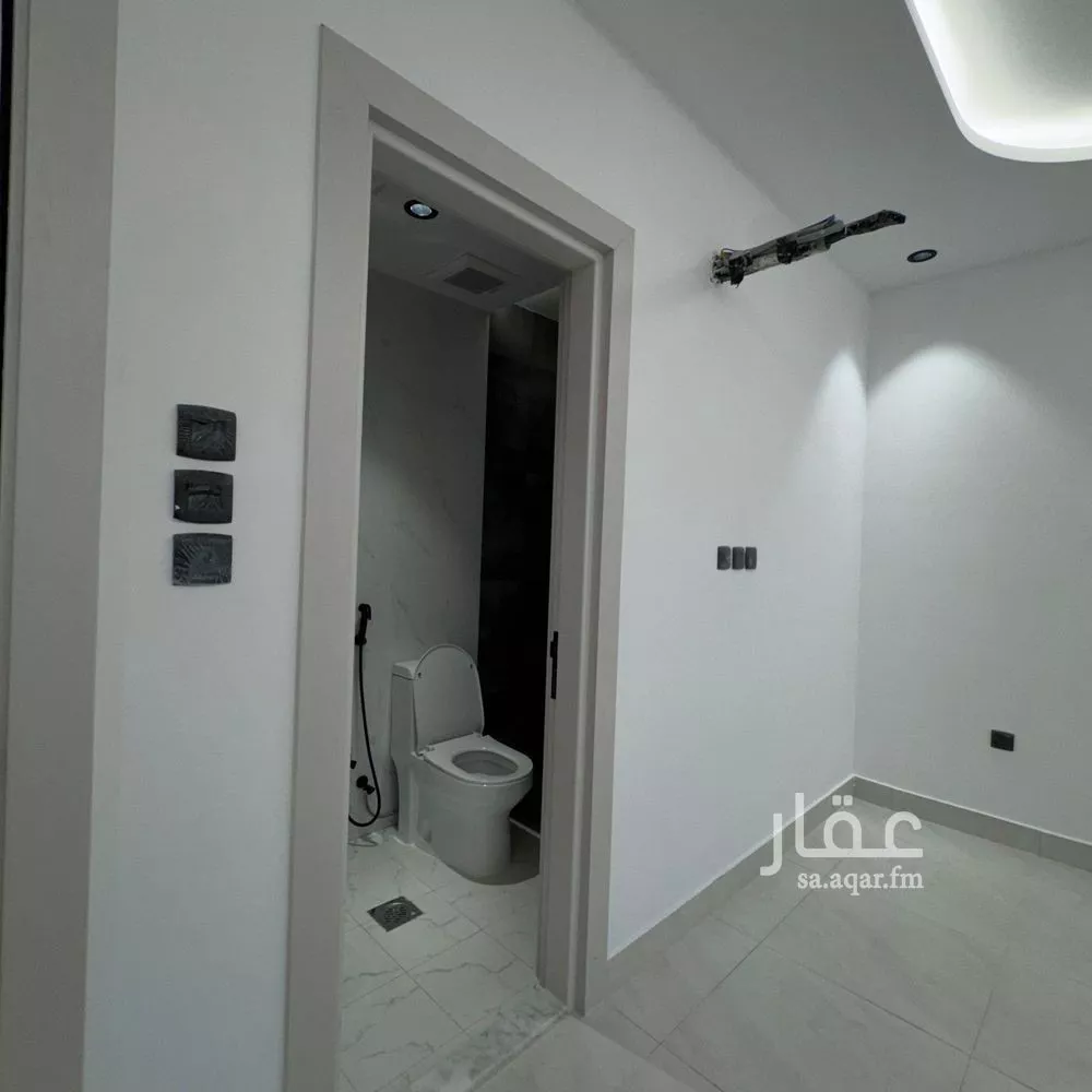 شقة 5 غرف في الصفا 14