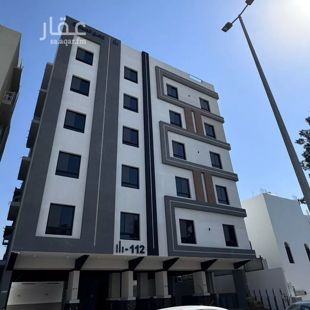 شقة 5 غرف في الصفا 3