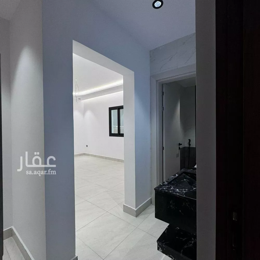 شقة 5 غرف في الصفا 7