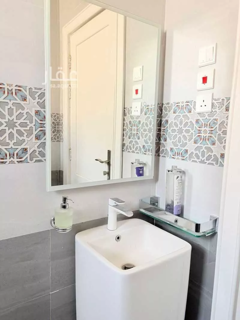 2 bedroom apartment in Al Malqa 14