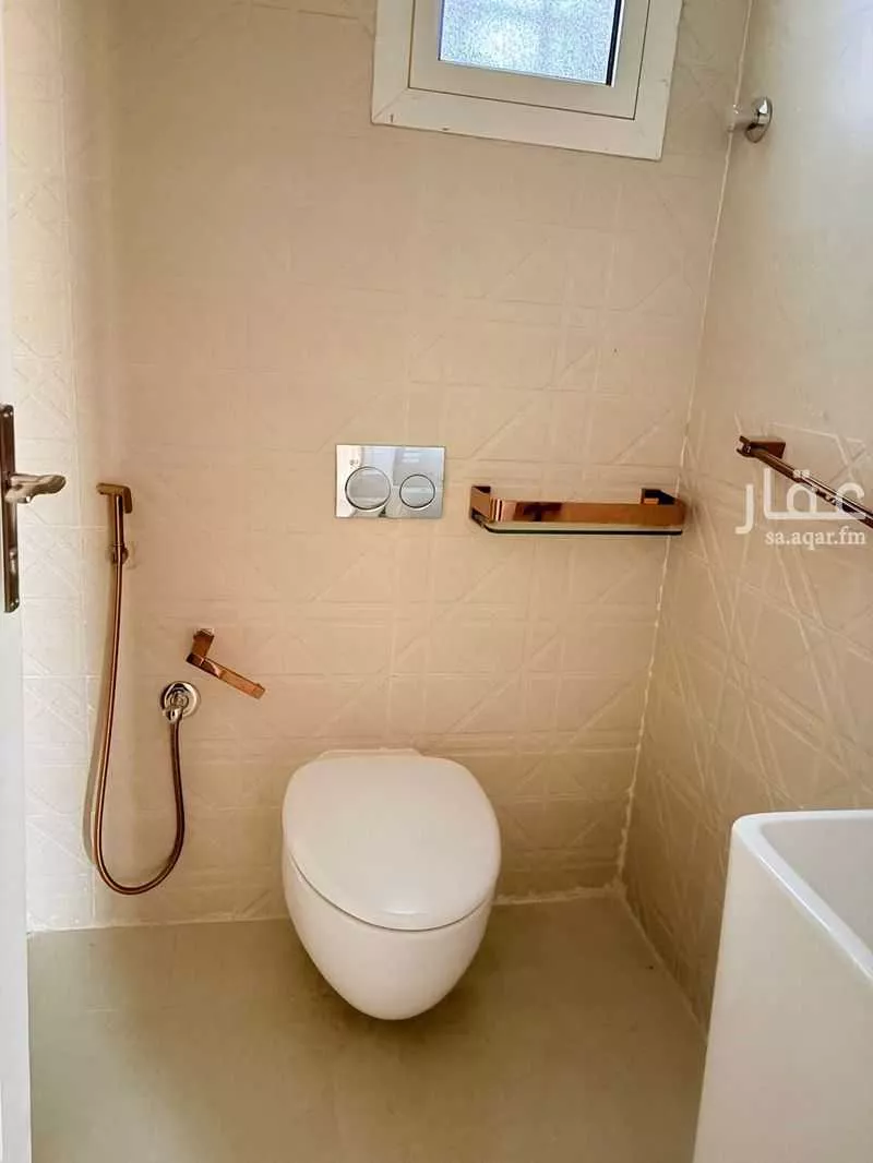 2 bedroom apartment in Al Malqa 15