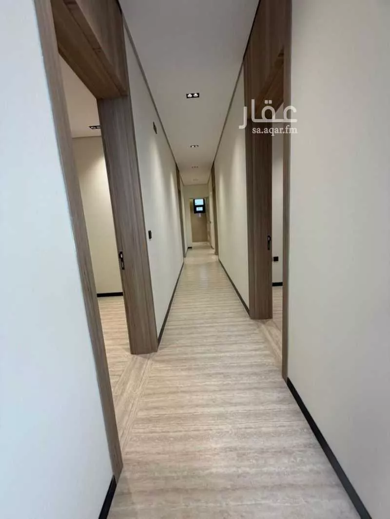 دور 4 غرف في الملك عبدالله 11