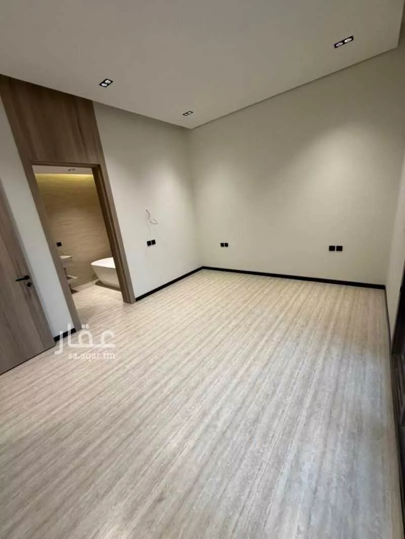 دور 4 غرف في الملك عبدالله 17