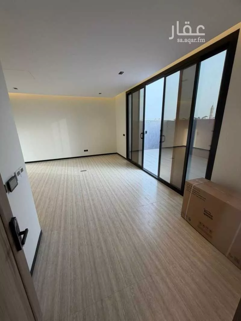 دور 4 غرف في الملك عبدالله 5