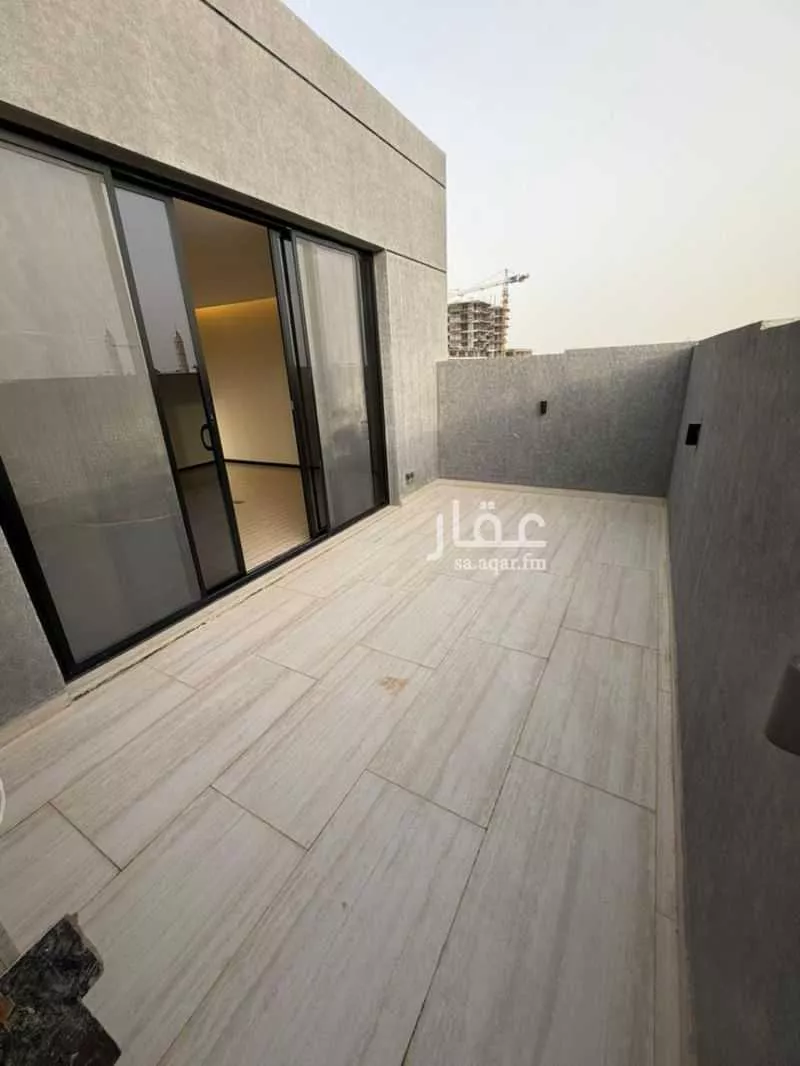 دور 4 غرف في الملك عبدالله 6