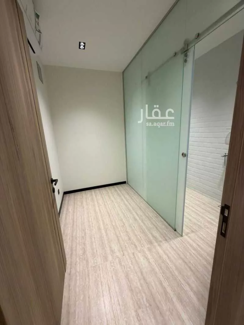 دور 4 غرف في الملك عبدالله 9