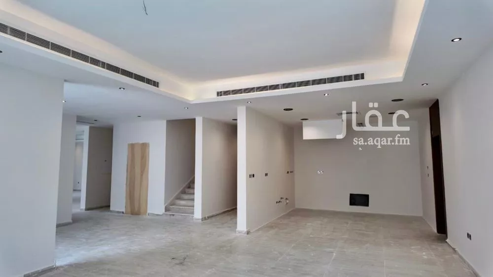 5 bedroom villa in Ar Rakah Al Janubiyah 3
