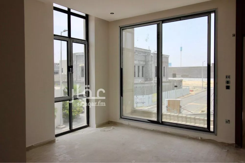 5 bedroom villa in Ar Rakah Al Janubiyah 5