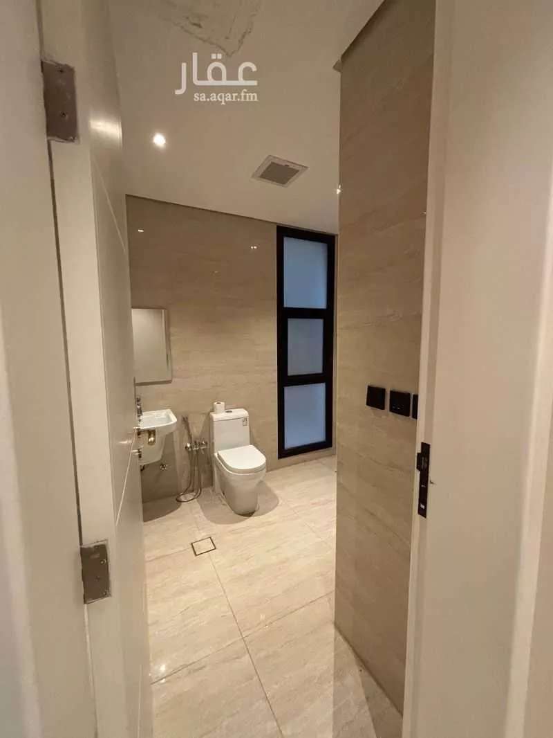 4 bedroom apartment in Al Aqiq 4