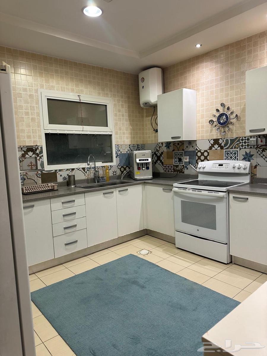 شقة 3 غرف في المغرزات 14