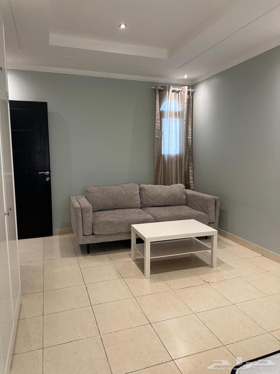 شقة 3 غرف في المغرزات 6