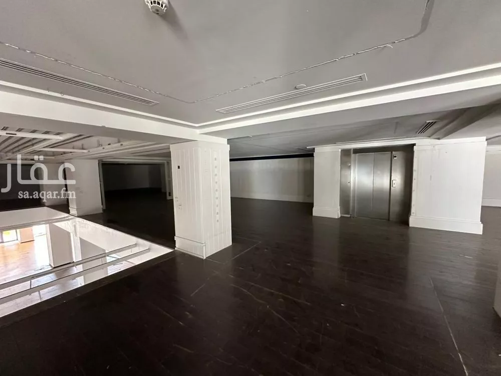 1707 sqm shop in Al Rawdah 7