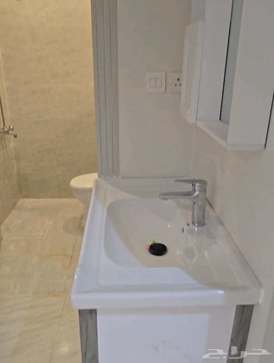 شقة 4 غرف في القادسية 3