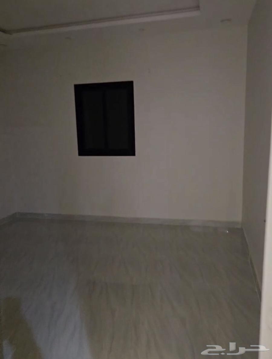 شقة 4 غرف في القادسية 5