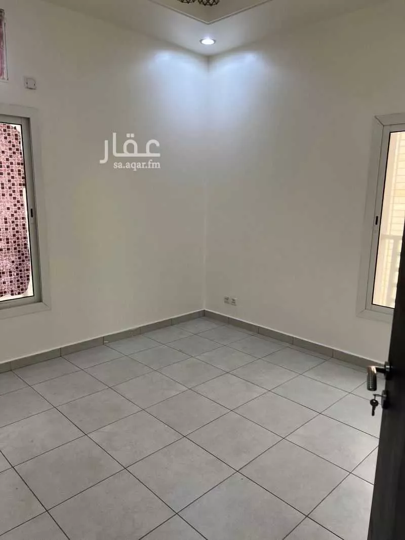 شقة 2 غرف في النزهة 10