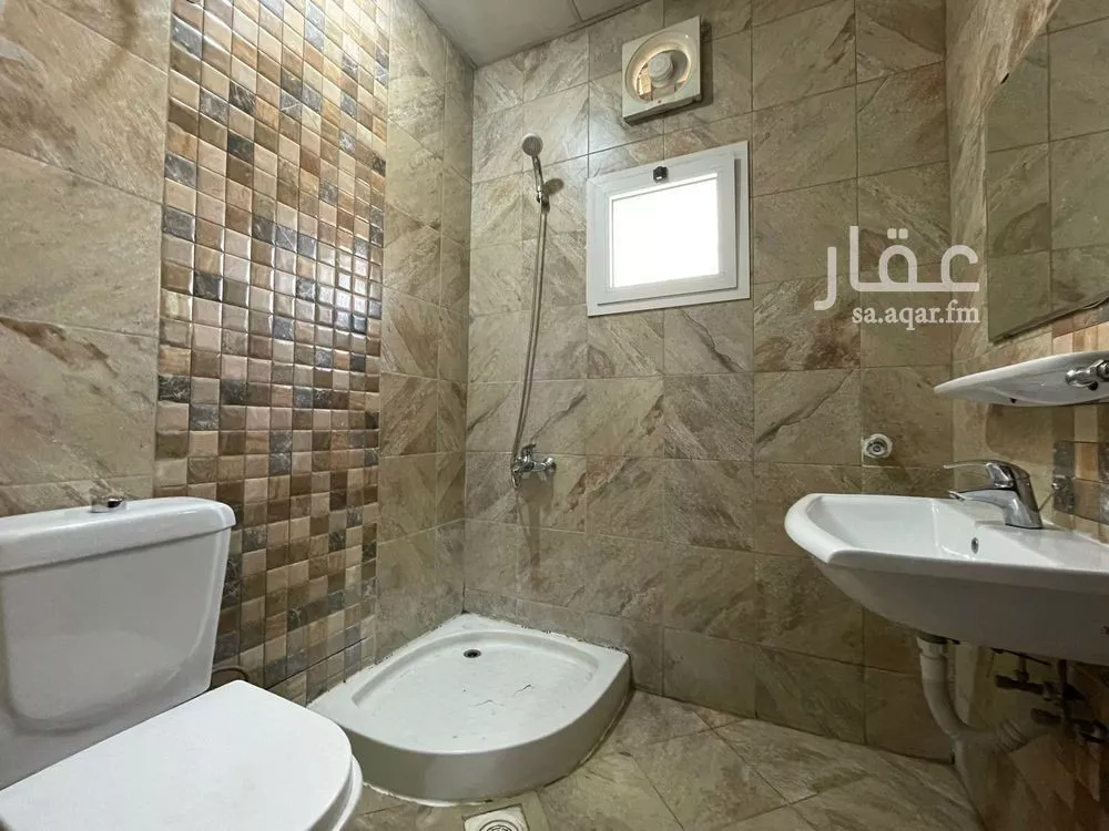 دور 1 غرف في الرويس 4