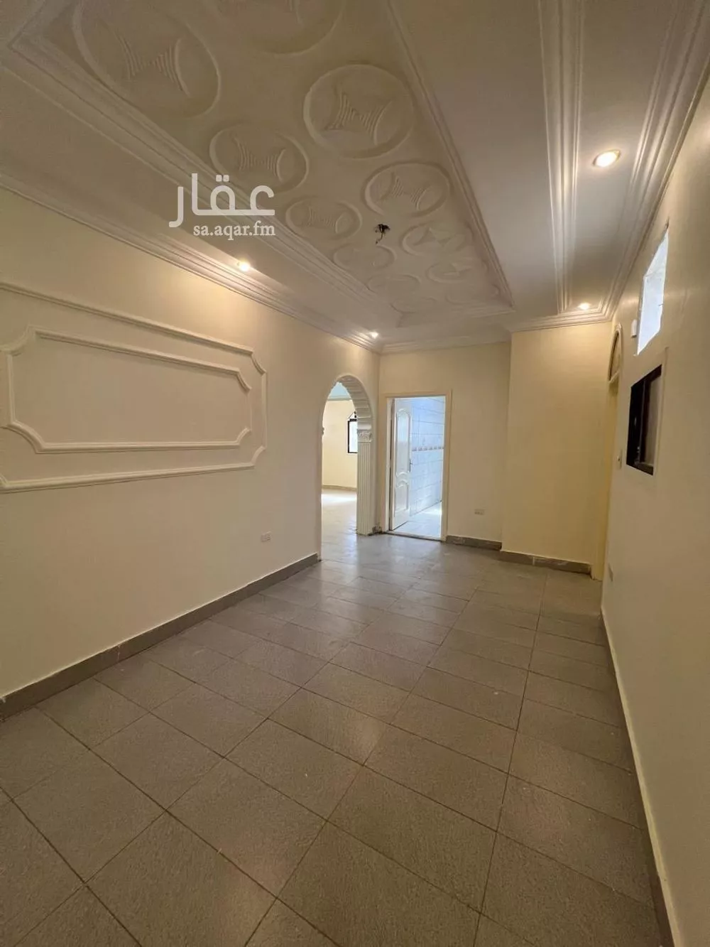 3 bedroom apartment in Al Sharafiyah 4