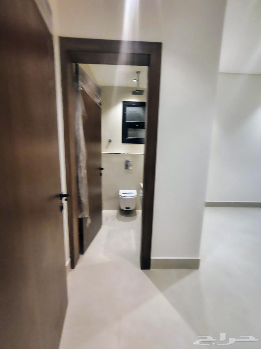 فيلا 6 غرف في المهدية 5