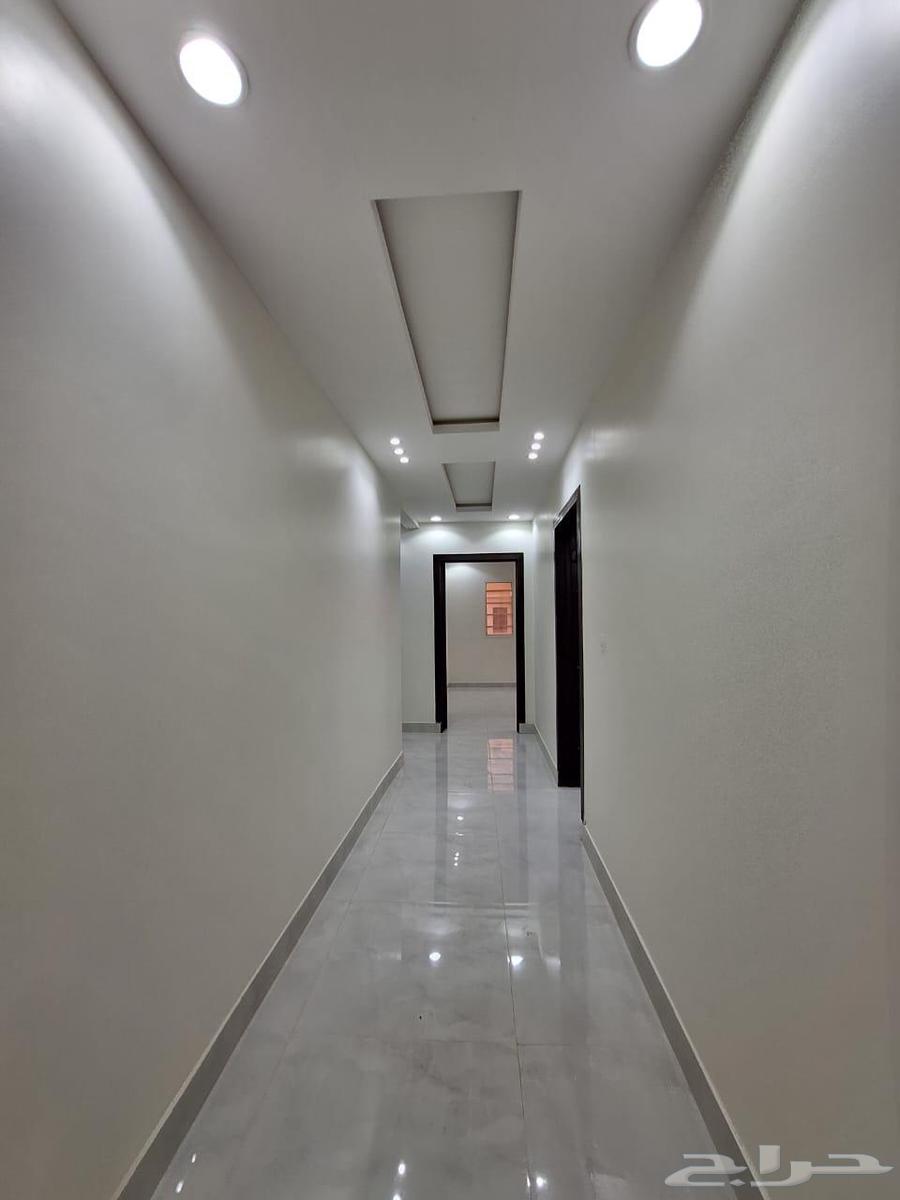 8 bedroom villa in Al Rimal 5