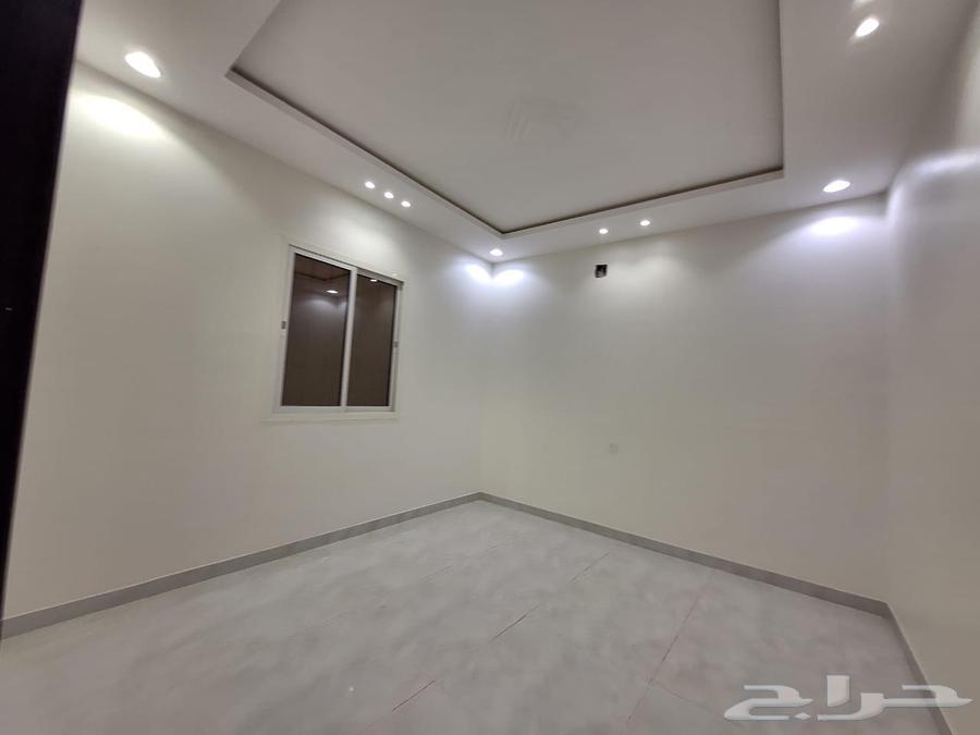 8 bedroom villa in Al Rimal 6