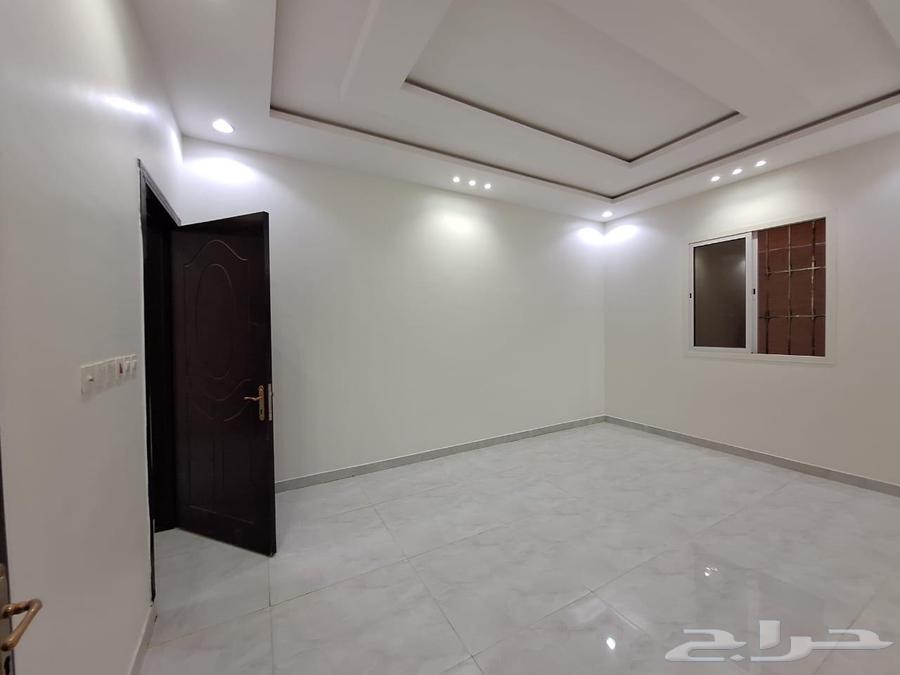 8 bedroom villa in Al Rimal 7