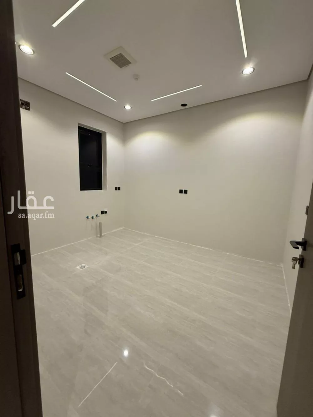 4 bedroom apartment in Dhahrat Namar 11